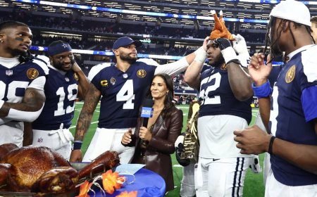 Cowboys hold off Chiefs on Thanksgiving to bolster NFL playoff bid