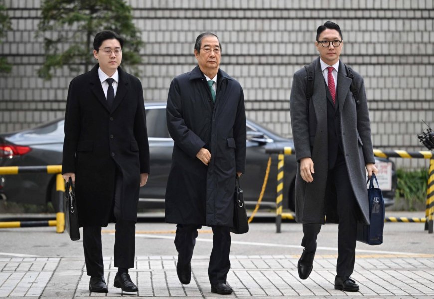 South Korea special prosecutor seeks 15-year jail term for ex-prime minister on martial law charges