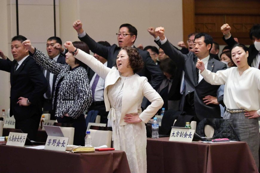 Labor group Rengo to seek wage hike of 5% or more for next year