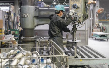 Japan confirms deeper GDP decline, backing Takaichi’s stimulus