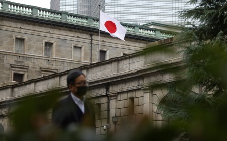 Foreign traders seize on Japan bonds, sparking era of volatility