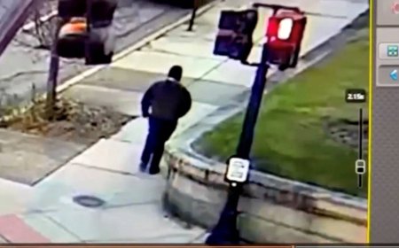 Gunman kills two, wounds nine at U.S. university