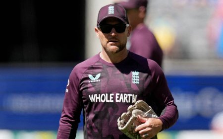 England coach admits to mistakes as team looks to salvage pride in Ashes