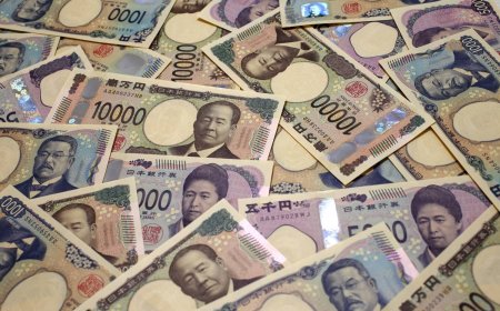 Japan’s year-end balance of bank notes in circulation falls for 3rd straight year
