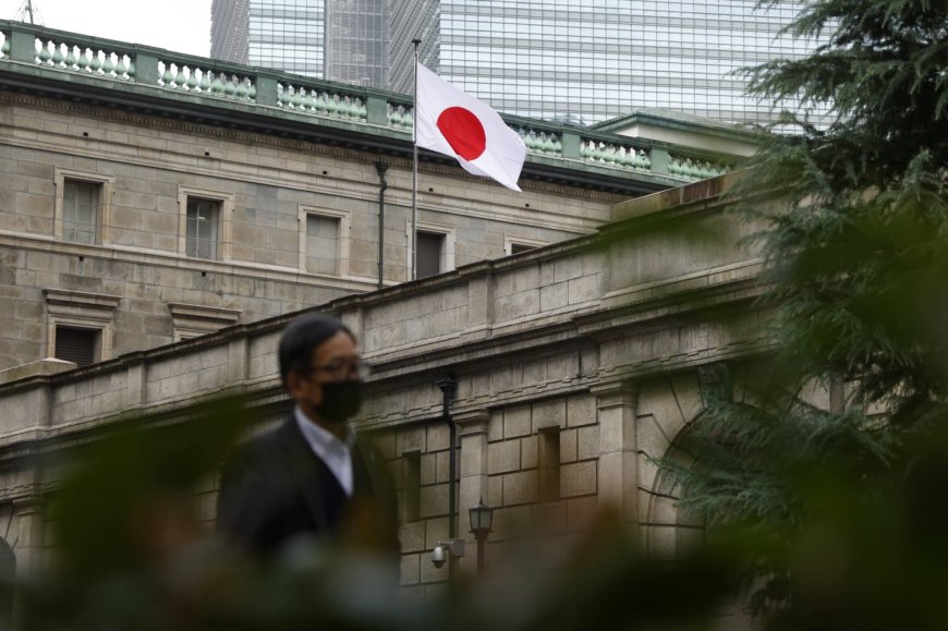 Foreign traders seize on Japan bonds, sparking era of volatility