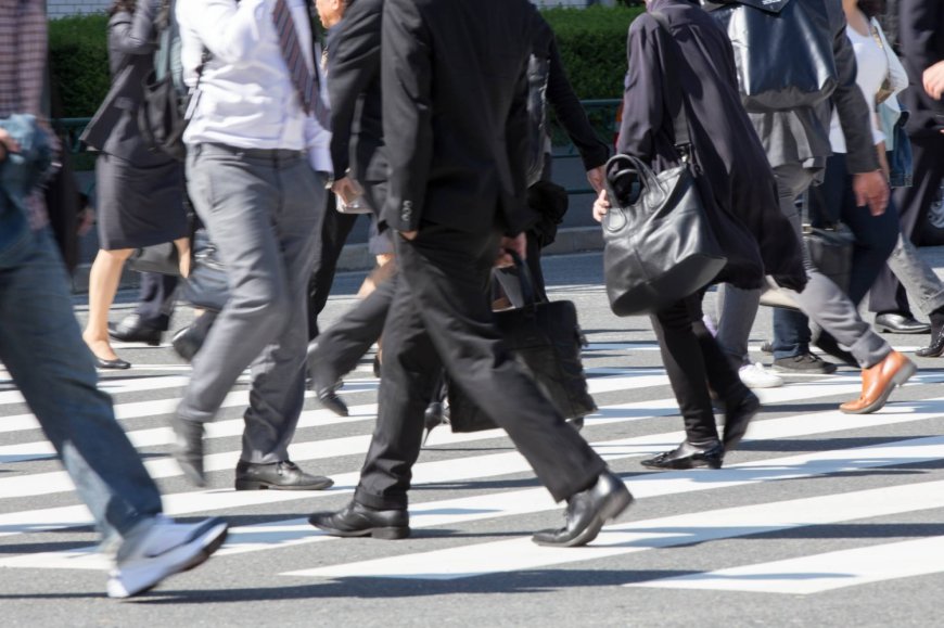 Efforts to reduce burden on Japan's working generation still limited