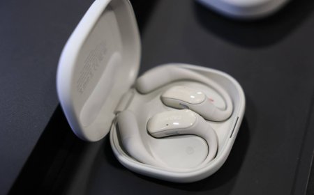 From music to mind reading: AI startups bet on earbuds