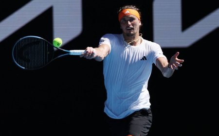 Alexander Zverev happy with response after wobble in opening Melbourne win