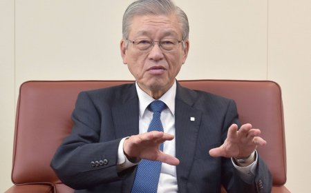 Japan Gas Association leader says it's hard to give up Russian LNG