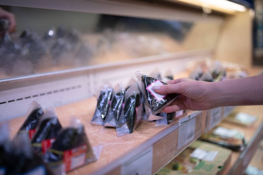 Seven & I and Aeon post operating profit growth in March-November