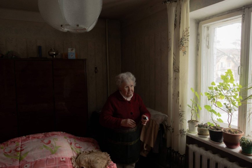 ‘Hard to survive’: Kyiv's elderly face bitter cold after Russian attacks