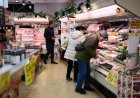 Japan's ratio of household spending on food hits 44-year high