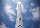 SpaceX shifts focus from Mars to moon, Musk says