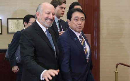 Akazawa heading to the U.S. to discuss first project under Japan's $550 billion pledge