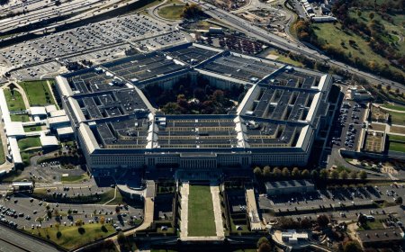 Trump directs U.S. agencies to toss Anthropic's AI as Pentagon calls startup a supply risk