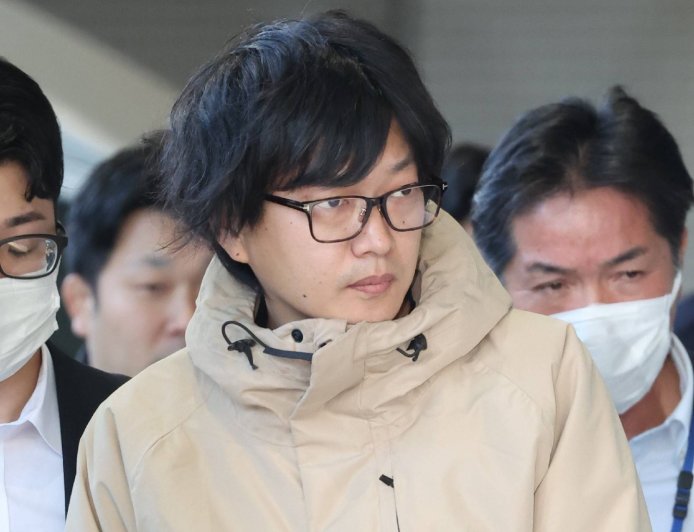 Head of ‘proxy quitting’ company arrested over alleged attorneys law violations