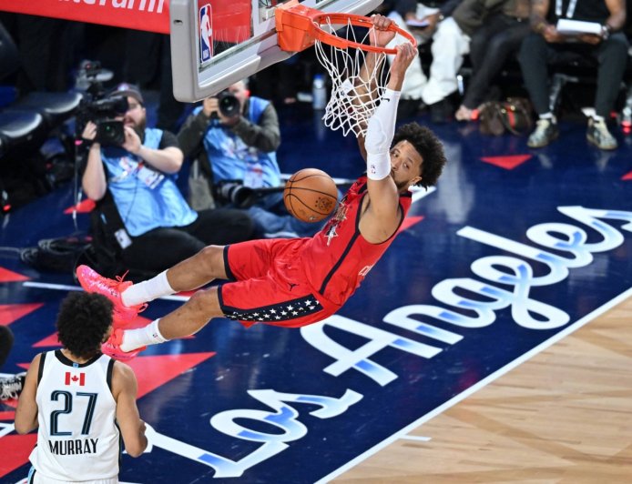 Youthful USA Stars prevail in NBA's new All-Star Game format