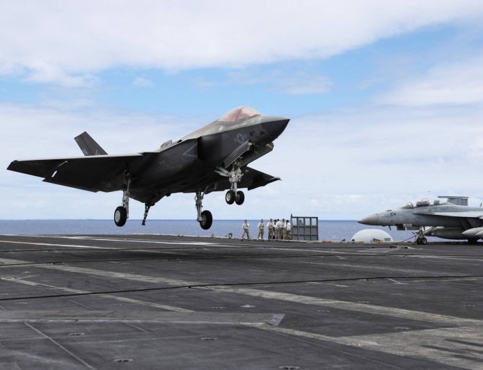 U.S. arrests ex-Air Force pilot for training Chinese military