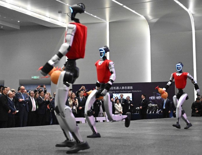 Xi’s AI ambitions collide with China’s fragile employment market