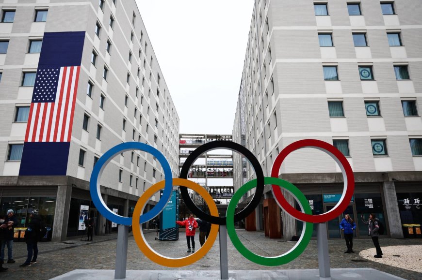 IOC hoping fans won't jeer U.S. team or officials during opening ceremony