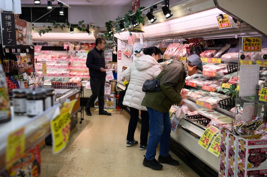 Japan's ratio of household spending on food hits 44-year high