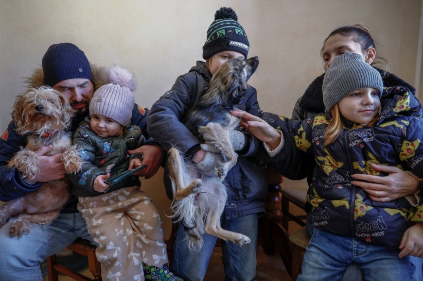 Kyiv family, with its pets and pigs, defies Russia and the cold