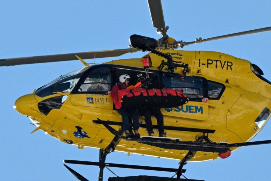 Helicopter crew recounts complex rescue of Lindsey Vonn after crash at Olympics