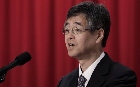 BOJ deputy chief refrains from signaling rate hike in March