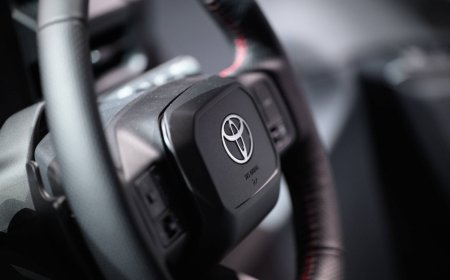 Toyota raises buyout bid for unit, ending standoff with Elliott