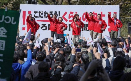Japan electronics unions to accept pay scale hike of ¥12,000 or more