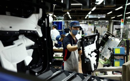 Japan core machinery orders down 5.5% in January