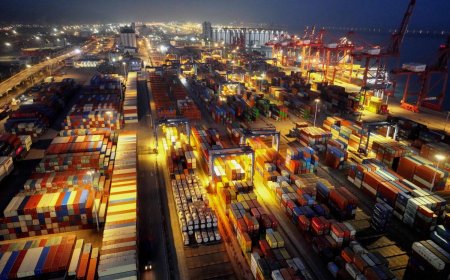 U.S.-China 'Board of Trade' may help ties, but experts flag market worries