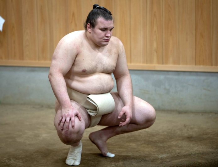 March <i>basho</i> opens with Aonishiki on verge of historic promotion