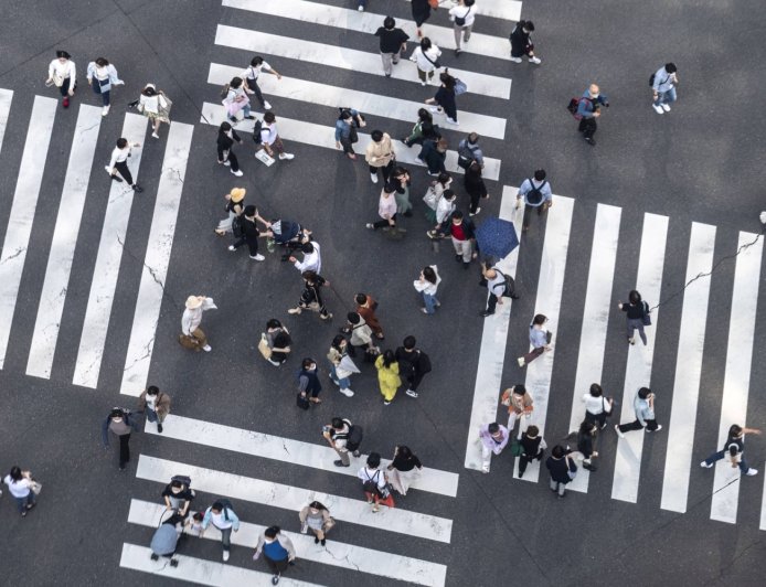 Unions seeking wage increases this year of almost 6%