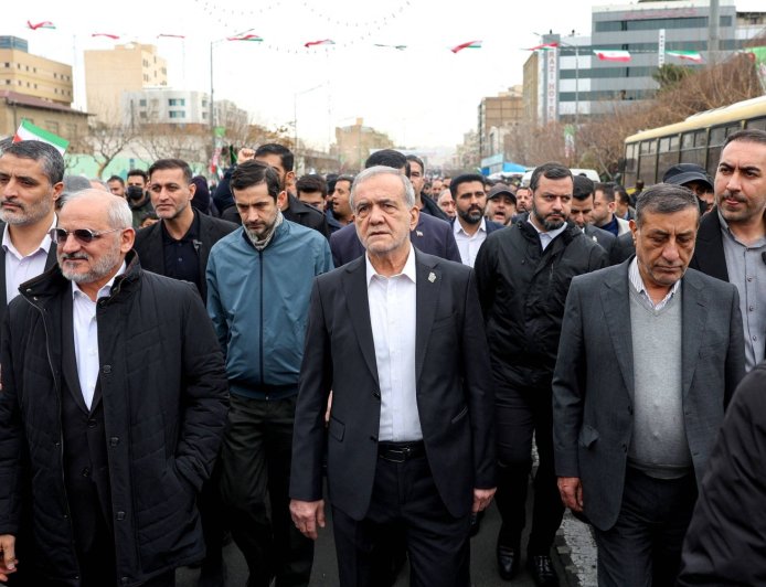 Cracks emerge in Iran's leadership as it reels under bombardment