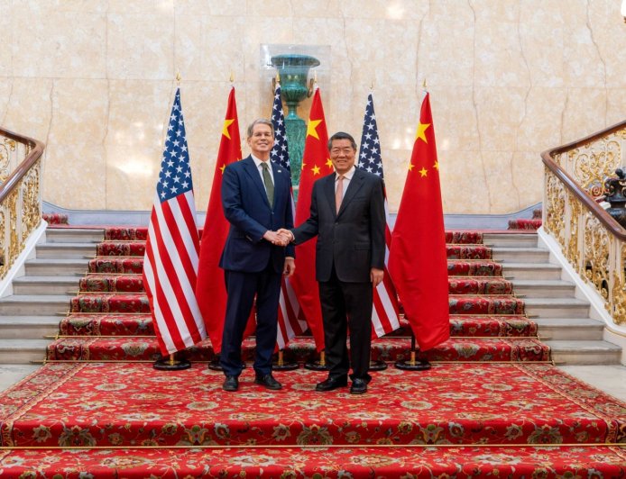 U.S., China economic chiefs to meet in Paris to clear path to Trump-Xi summit