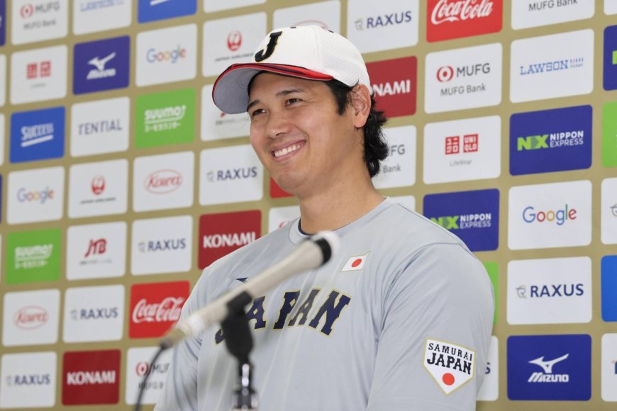 Shohei Ohtani returns to Japan as the center of attention ahead of WBC