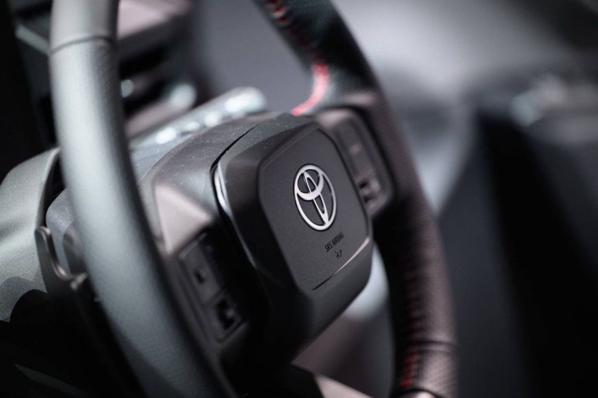 Toyota raises buyout bid for unit, ending standoff with Elliott