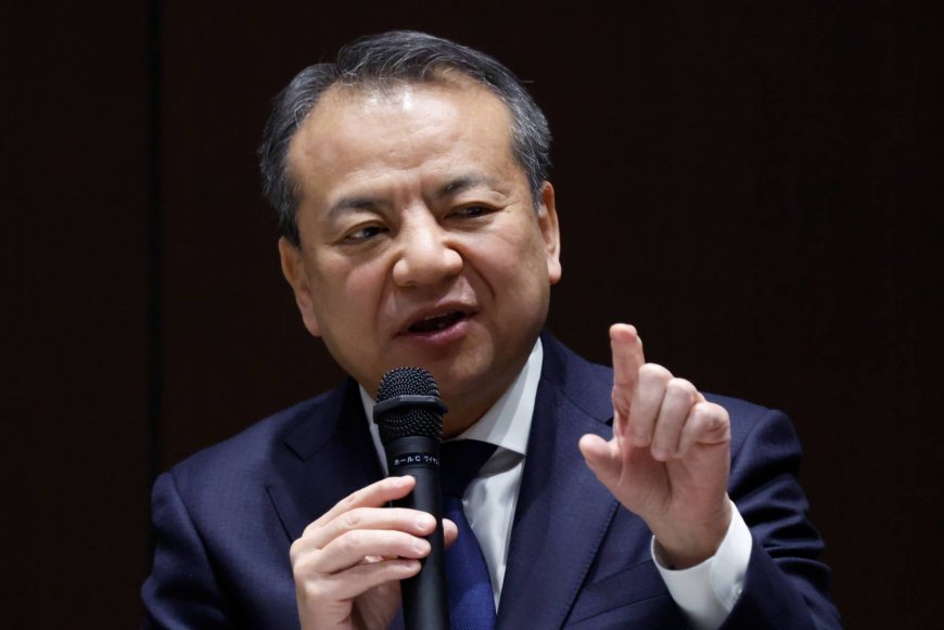 SMFG cools on acquisitions as banking giant sets new profit goal