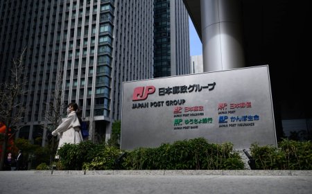 Japan credit pipeline slows as investors grapple with volatility