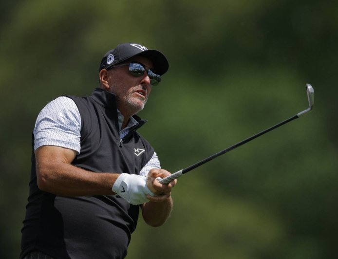 Phil Mickelson to miss Masters due to 'personal health matter'