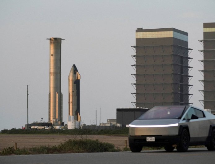 SpaceX lays out IPO details, targets early June roadshow, sources say