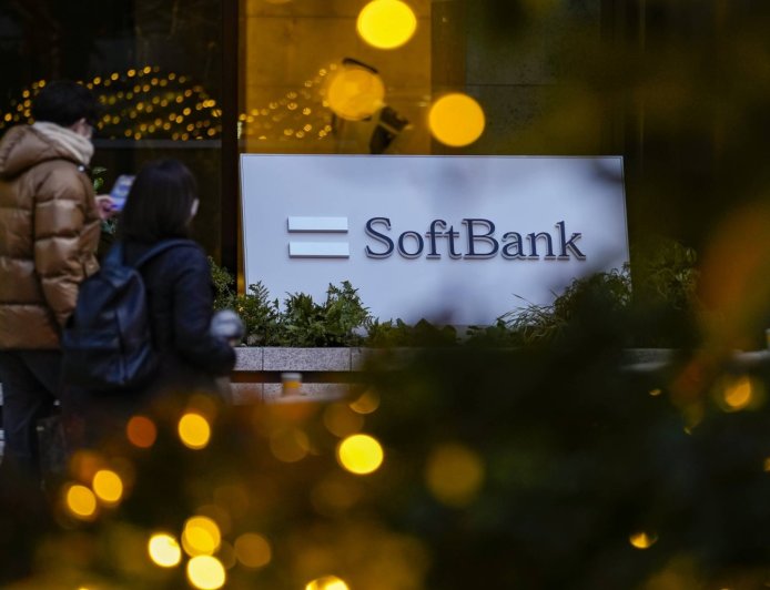 SoftBank, others set up new firm to develop high-performance AI