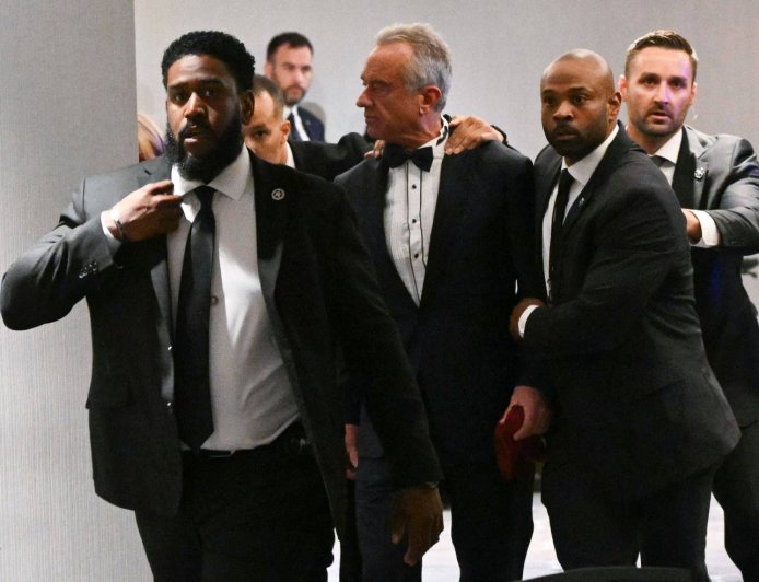 Trump's security again faces scrutiny after press dinner shooting