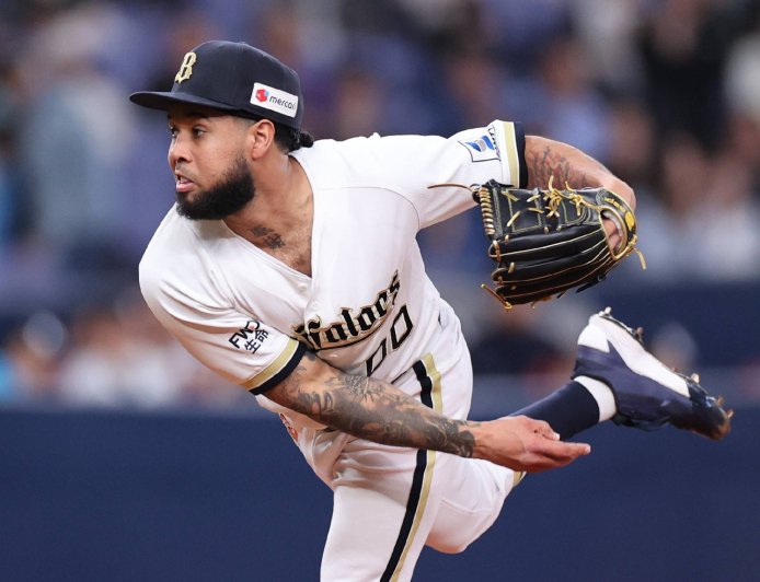 Anderson Espinoza leading early-season charge for first-place Buffaloes