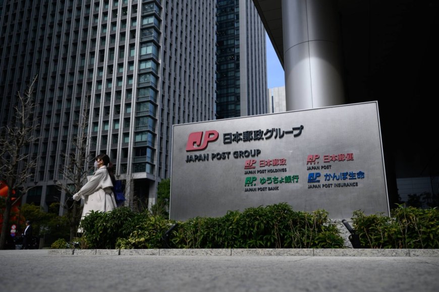 Japan credit pipeline slows as investors grapple with volatility