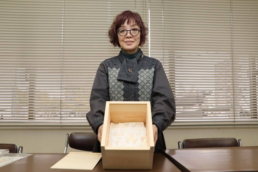 Mie nurse aims to provide coffins to grieving mothers of stillborn babies