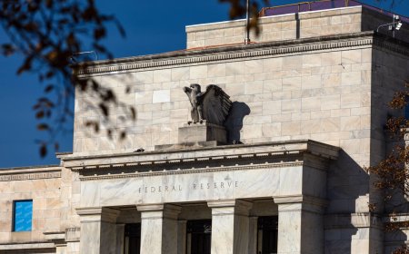 The world’s central banks are wrestling with a gigantic problem