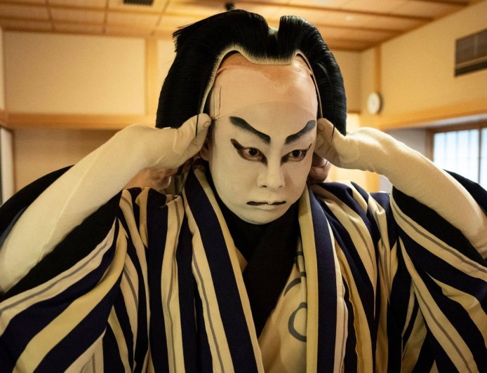 Japan's wig masters bring the kabuki stage to life