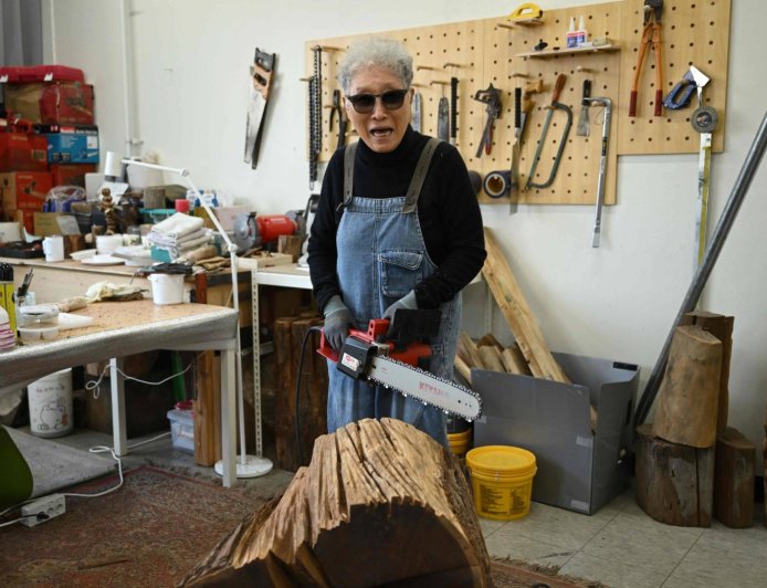 South Korean chain saw artist carves a name for herself at 91